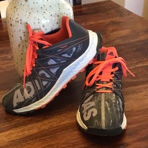 Adidas Vigor Bounce Running Shoes